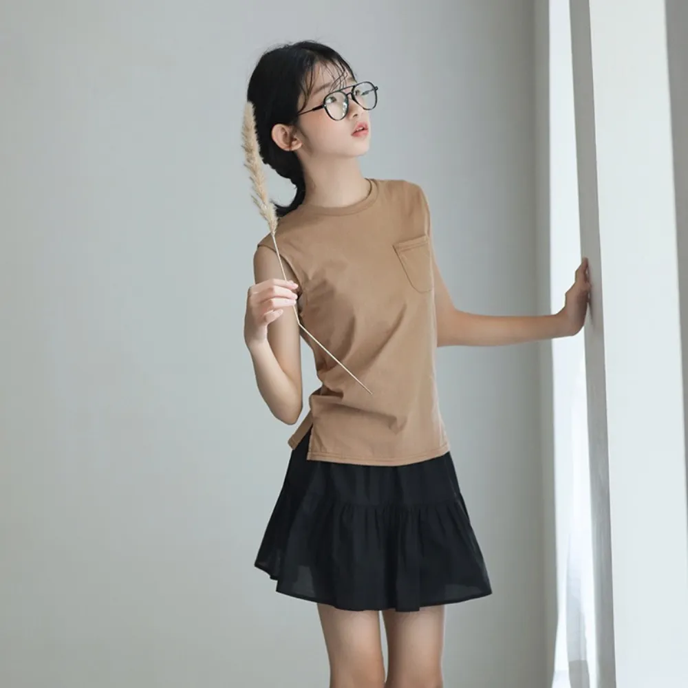日系 口袋背心 短款裙裤 套装 Patched Pocket Sleeveless Tops & Tier Ruffle Skort
