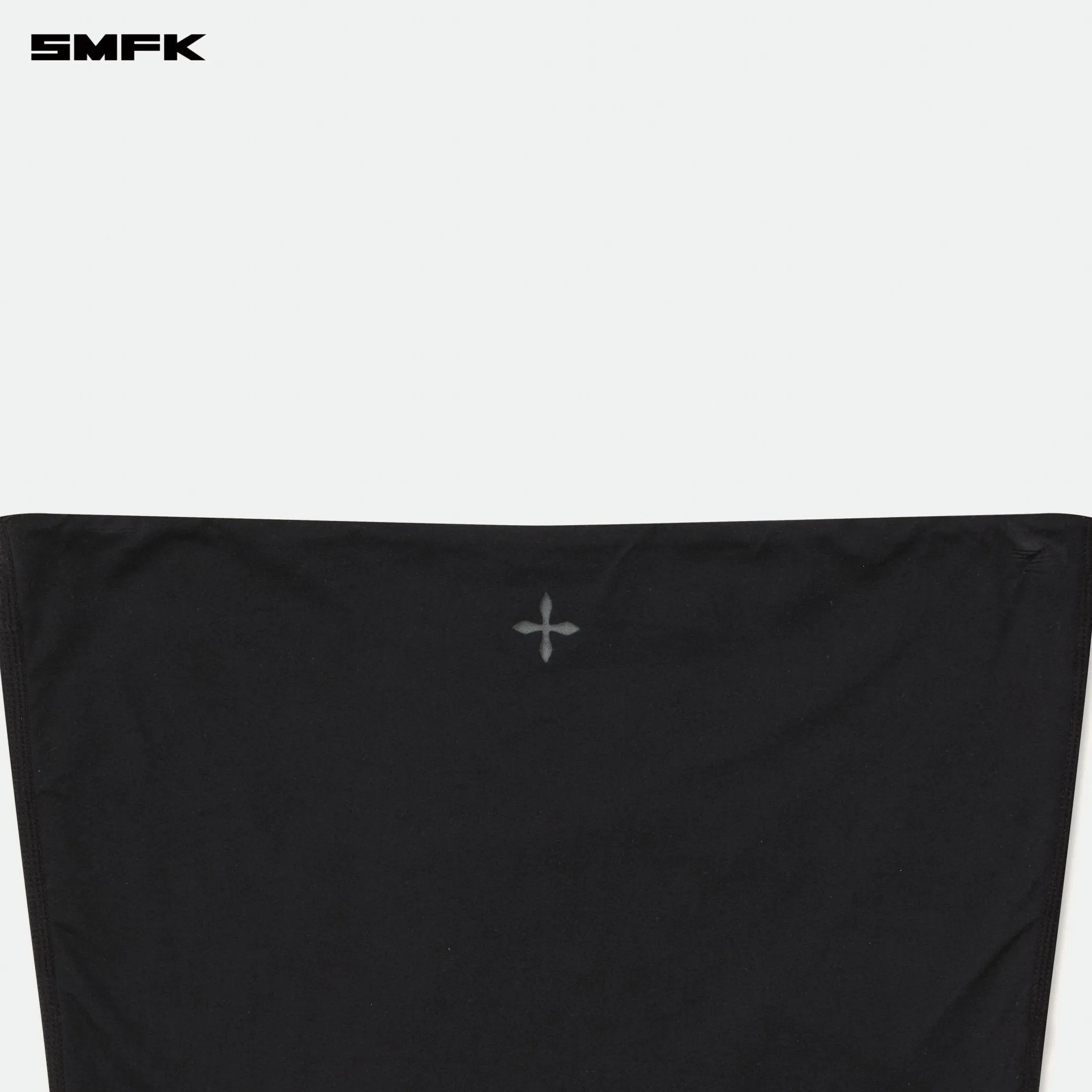 Compass Hug Skin Tube Top Black
