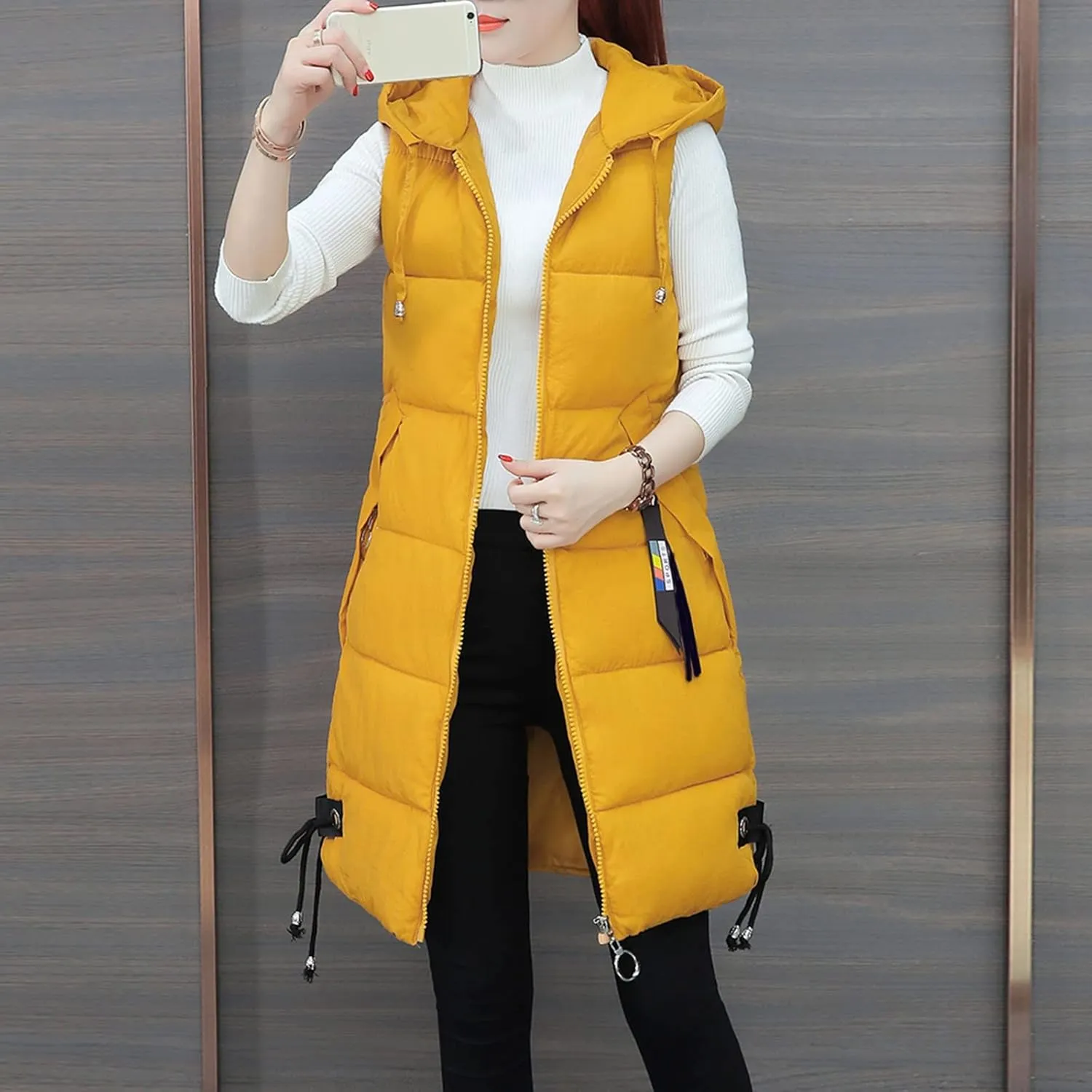 Muyise Women's Long Quilted Down Vest Sleeveless Hooded Jacket Winter Warm Padded Coat Outdoor Puffer Outerwear with Pockets
