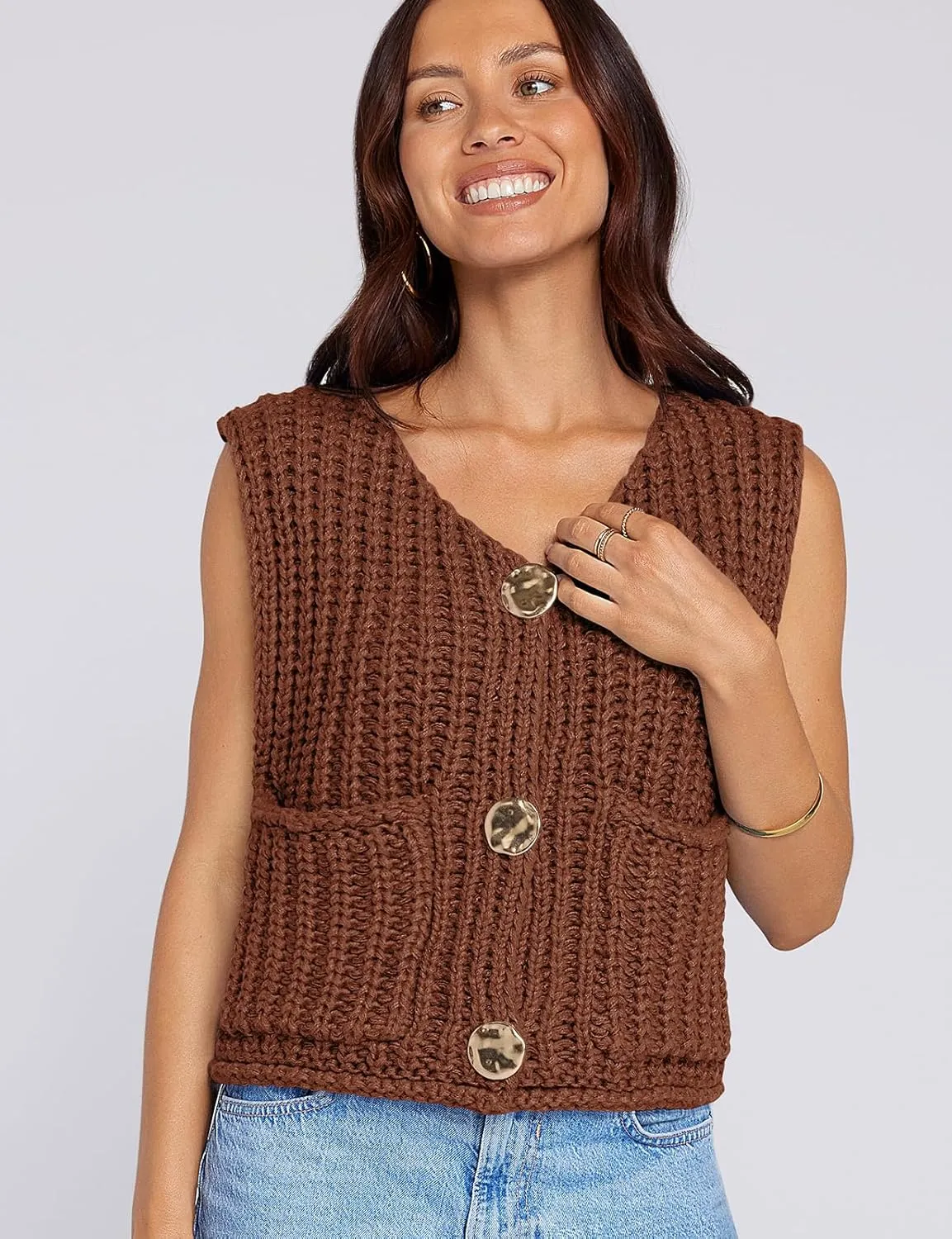 UEU Womens Chunky Sweater Vest Button Down Sleeveless Cardigan V Neck Crop Crochet Knit Tops 2025 Fashion Trendy Clothes