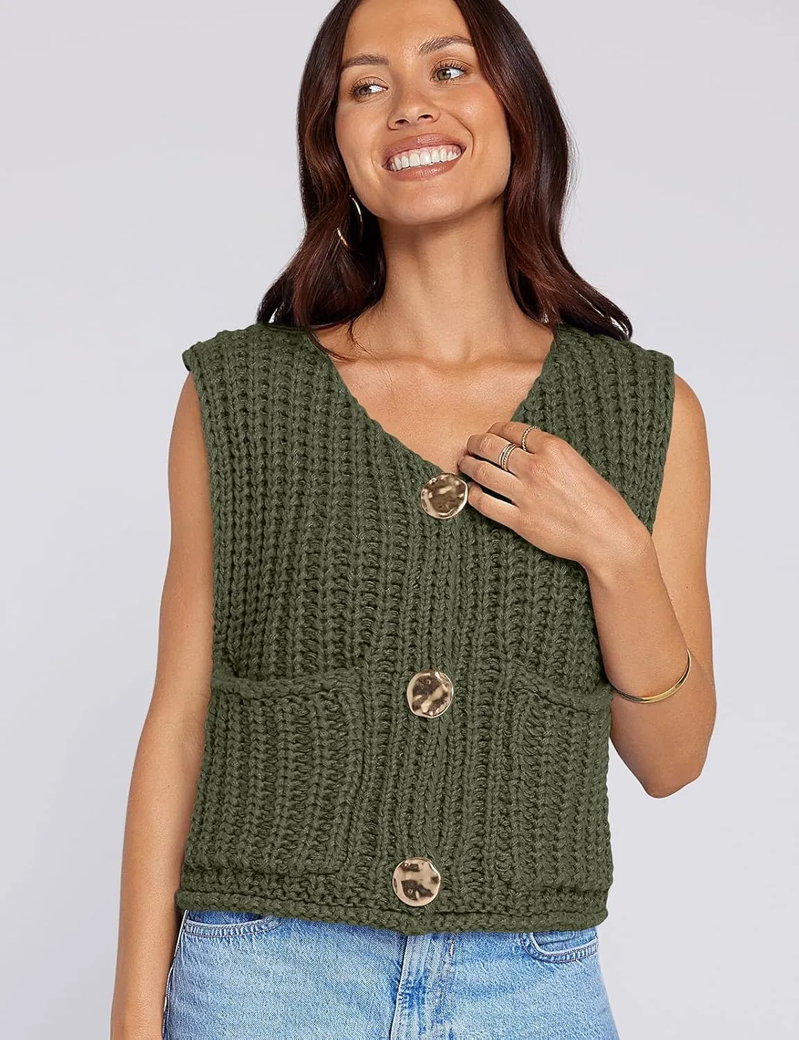 UEU Womens Chunky Sweater Vest Button Down Sleeveless Cardigan V Neck Crop Crochet Knit Tops 2025 Fashion Trendy Clothes