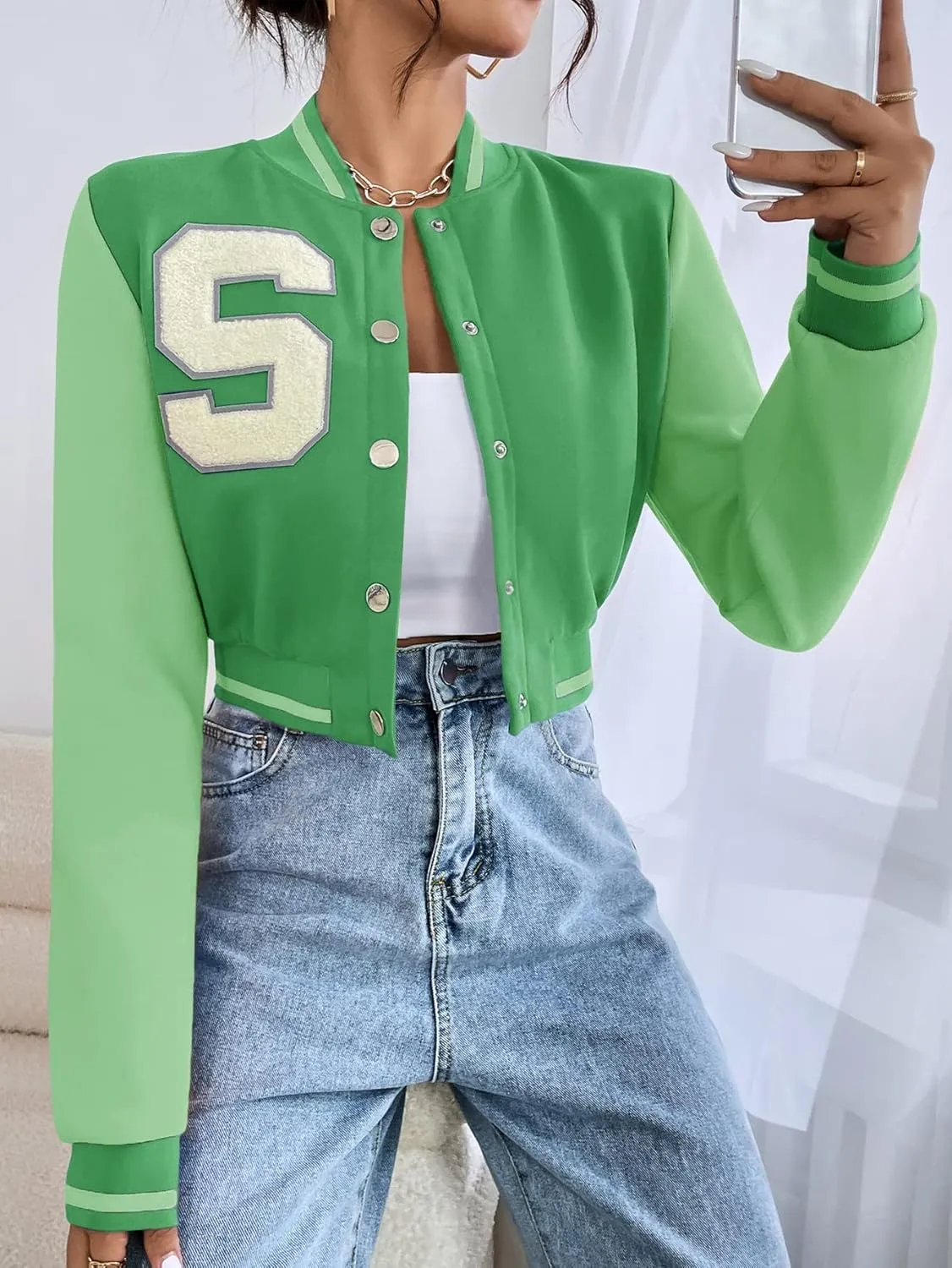 WDIRARA Women's Letter Print Crop Varsity Jackets Letterman Long Sleeve Bomber Jacket