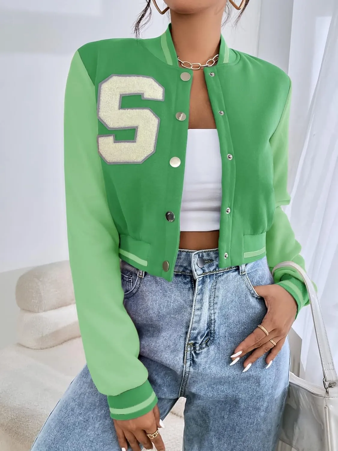 WDIRARA Women's Letter Print Crop Varsity Jackets Letterman Long Sleeve Bomber Jacket