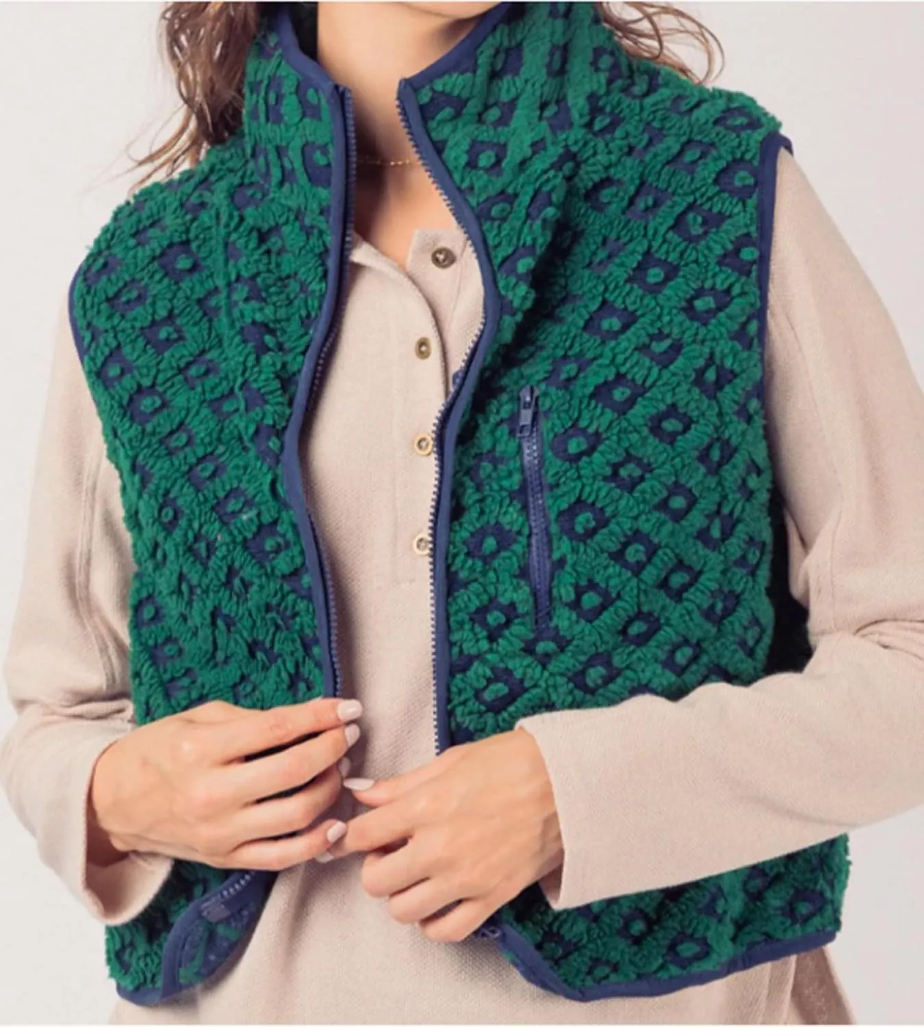Womens Checkered Sherpa Vest Fleece Jacket Lightweight Zip Up Sleeveless Crochet Plaid Gilet with Pocket